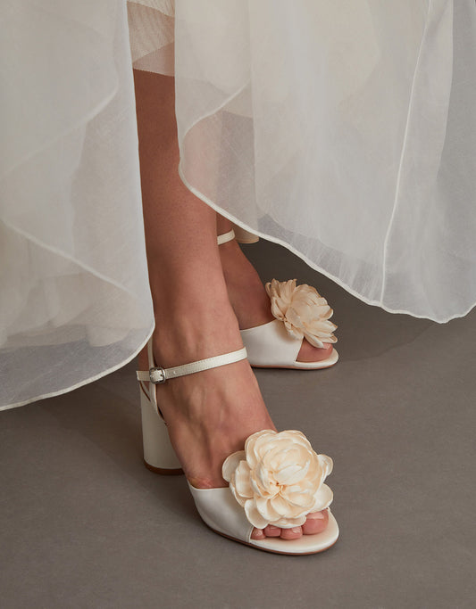 Corsage bridal heel sandals ivory
